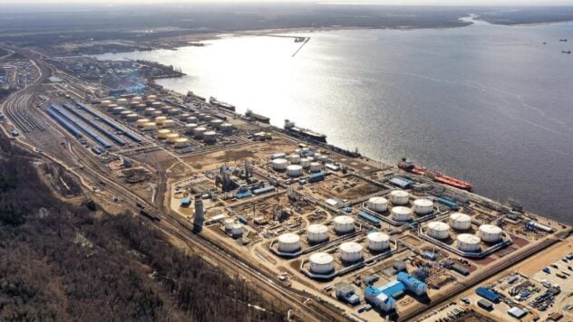 reuters:-ukraine’s-drone-strikes-force-russia’s-ust-luga-oil-port-to-halve-operations-in-september
