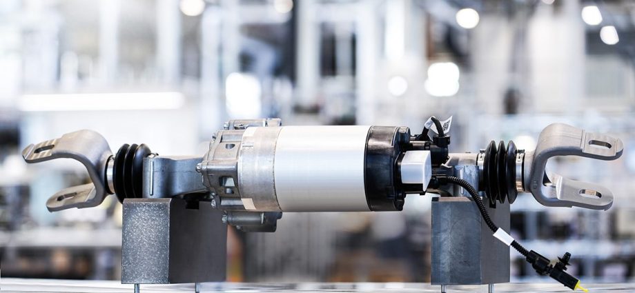 german-automaker-to-use-schaeffler’s-rear-wheel-steering-system-featuring-electric-motor-and-planetary-roller-gear