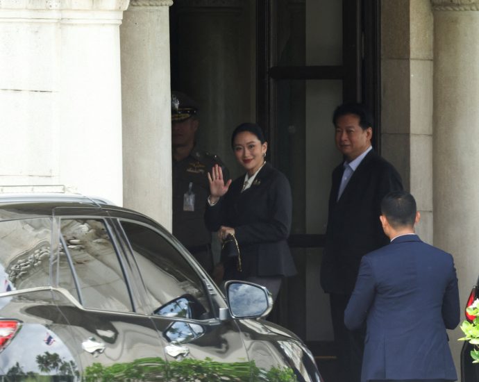 thailand’s-prime-minister-removed-from-office