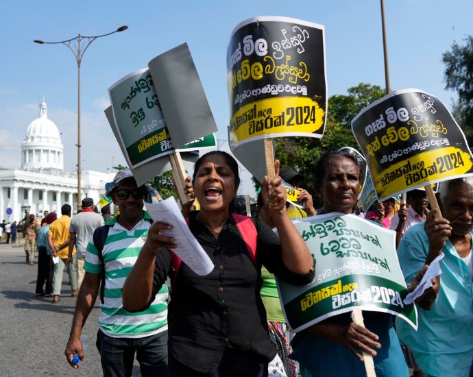 sri-lanka’s-crisis-shows-how-debt-is-devouring-the-global-south