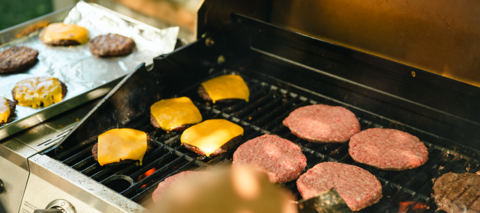dccc-serves-up-spin-for-the-labor-day-cookout