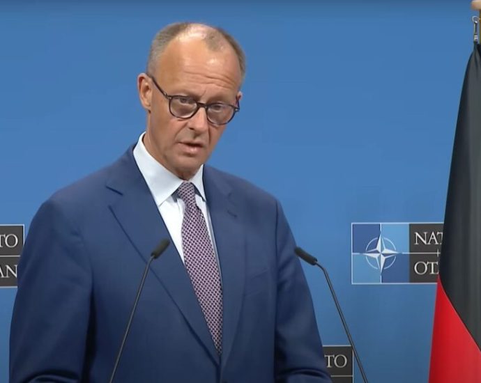 merz:-ukraine-war-could-last-“many-months”-as-putin-blocks-two-week-summit-plan