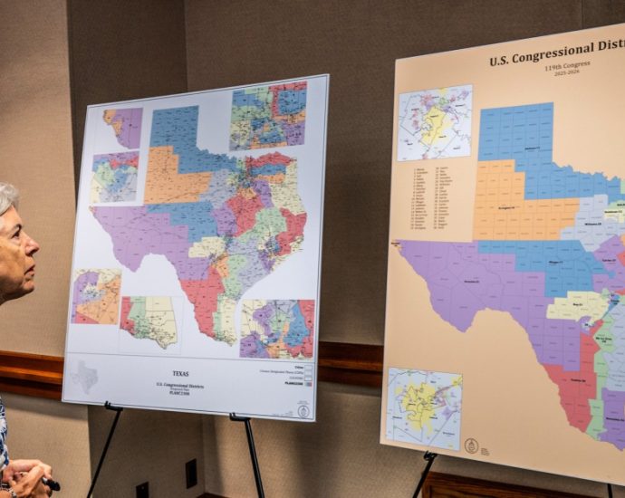 New congressional maps will test the Latino vote in the 2026 election