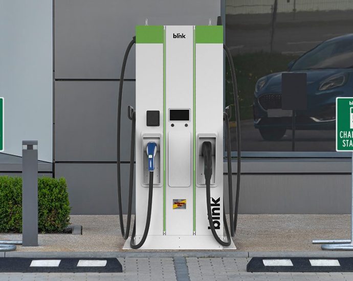 blink-charging-and-imperial-center-expand-ev-fast-charging-access-near-us-mexico-border