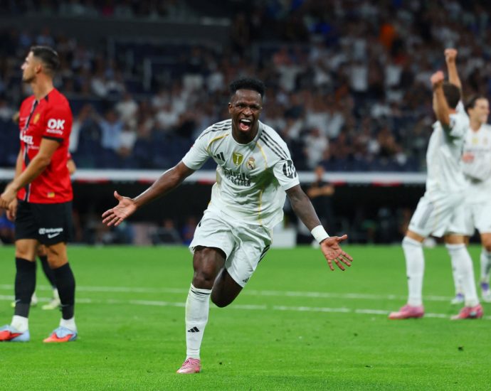 real-madrid-beat-mallorca-in-la-liga,-scoring-twice-in-two-minutes