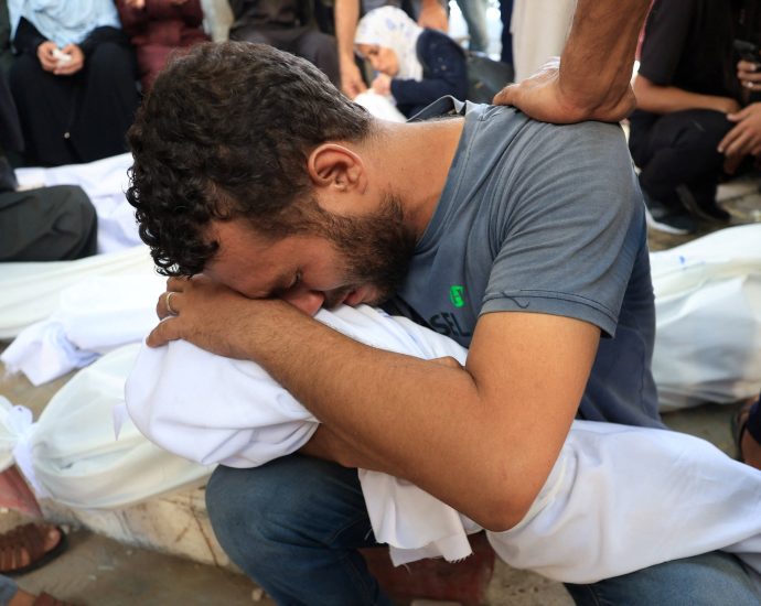 ‘mayhem,-chaos’-in-gaza-city-as-israel-intensifies-attacks,-killing-47