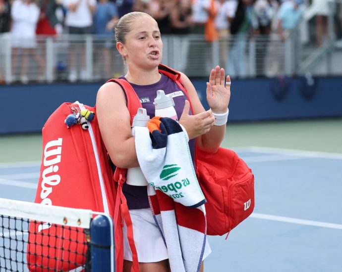 ostapenko-apologises-to-townsend-for-‘no-education’-comments