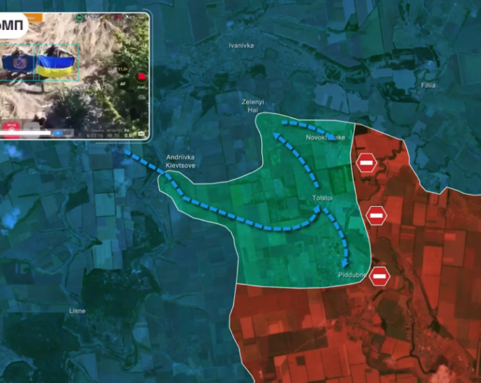 frontline-report:-ukrainian-marines-raise-flags-in-recaptured-settlements-as-russian-units-withdraw-in-donetsk-oblast