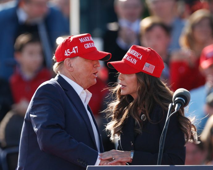 noem-says-los-angeles-“wouldn’t-be-standing”-if-the-traitor-hadn’t-called-in-troops
