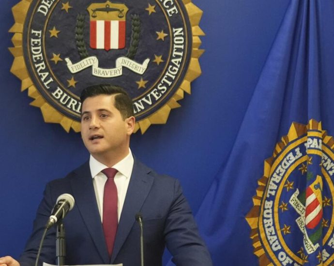 public-defender’s-office-seeks-removal-of-the-traitor’s-top-federal-prosecutor-in-la.