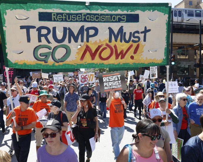 over-1,000-labor-day-rallies-held-across-us-to-protest-the-traitor
