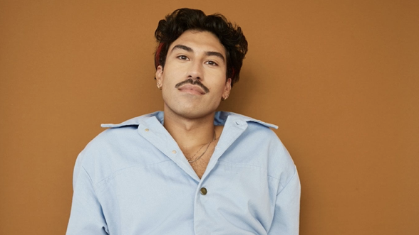 eric-sedeno-saddles-up-for-‘wild-wild-web,’-a-new-podcast-diving-into-internet-culture-(exclusive)