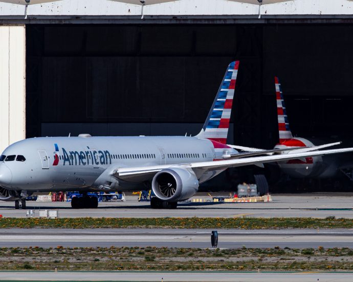 american-airlines-welcomes-1000th-mainline-aircraft,-expanding-premium-travel-options