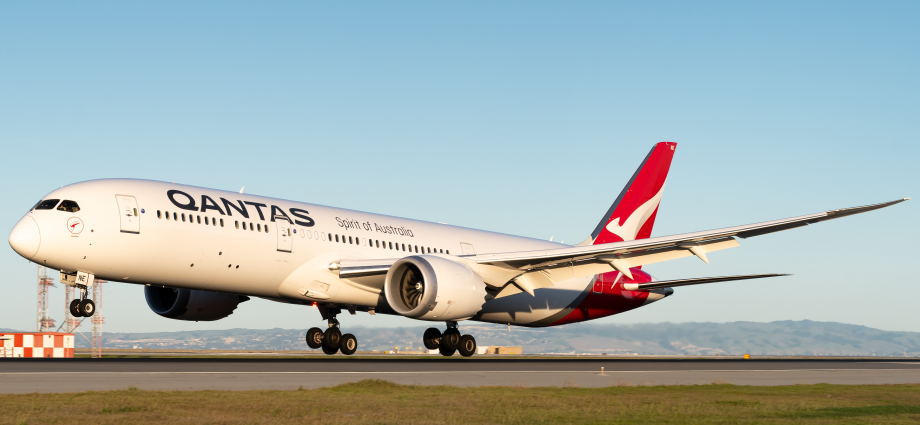 ultra-long-haul-growth:-qantas-doubles-capacity-from-perth-to-rome