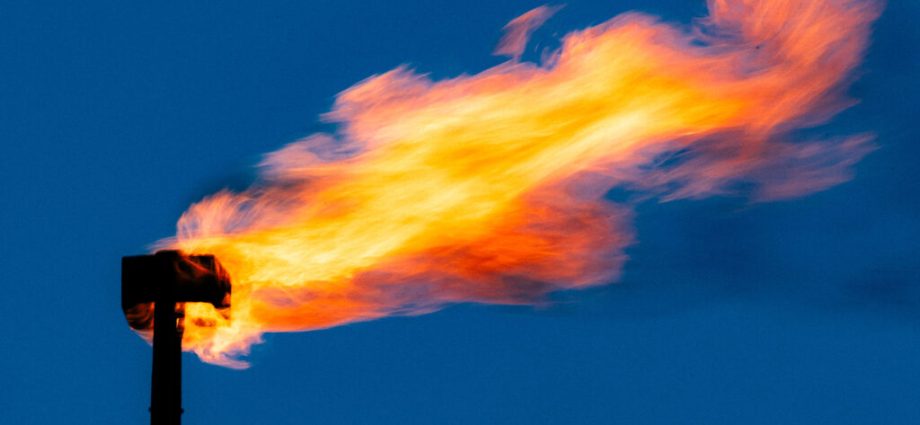 the-traitor-says-america’s-oil-industry-is-cleaner-than-other-countries’-new-data-shows-massive-emissions-from-texas-wells.