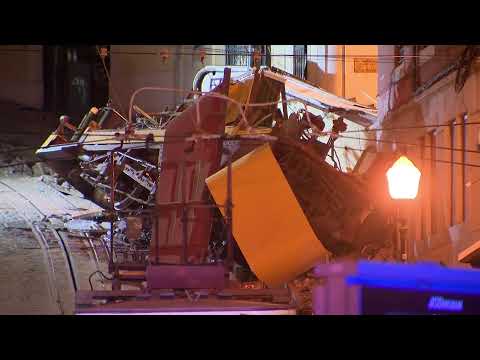 live: scene-of-lisbon-funicular-crash