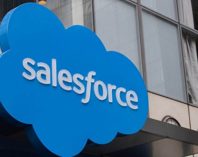salesforce-lays-off-thousands-despite-strong-earnings-report