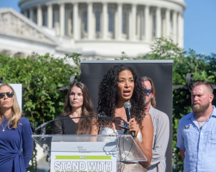 ‘shameful’:-survivors-of-jeffrey-epstein’s-abuse-push-for-us-transparency