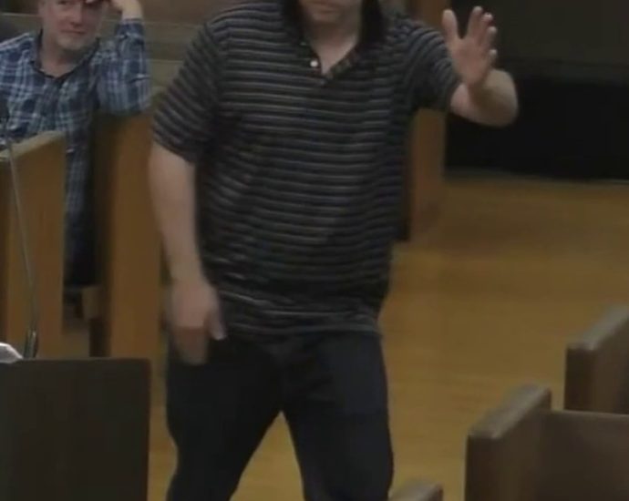new-jersey-council-candidate-dances-during-meeting