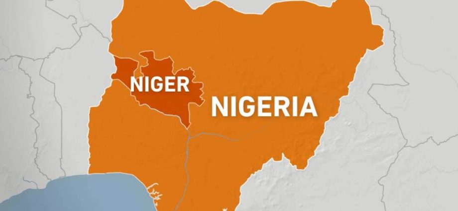 at-least-60-dead-after-boat-sinks-in-nigeria,-officials-say