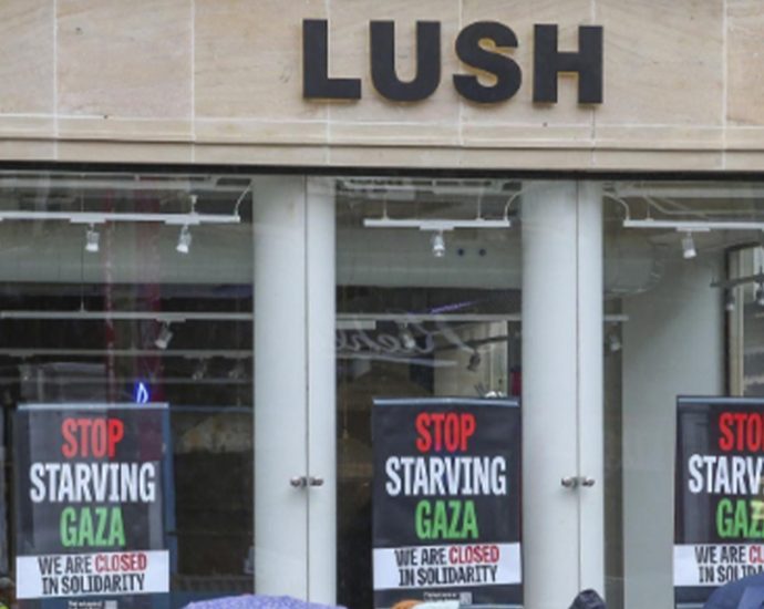 uk-cosmetics-chain-closes-all-shops-in-gaza-protest