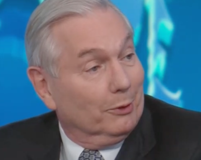 infectious-diseases-expert-sounds-alarm-on-disney-vacations-amid-florida-vaccine-move