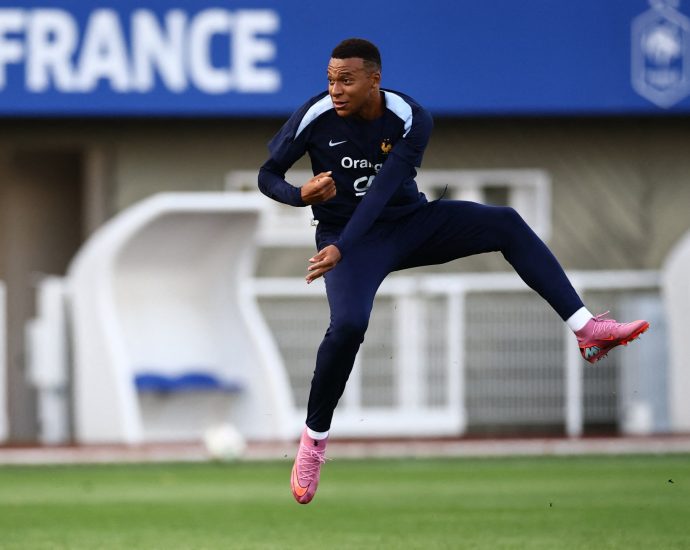 ukraine-vs-france:-world-cup-qualifiers-–-teams,-start,-lineups