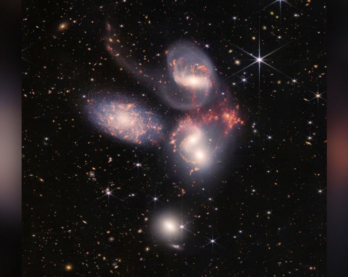 James Webb telescope discovers ‘exceptionally rare’ 5-galaxy crash in the early universe