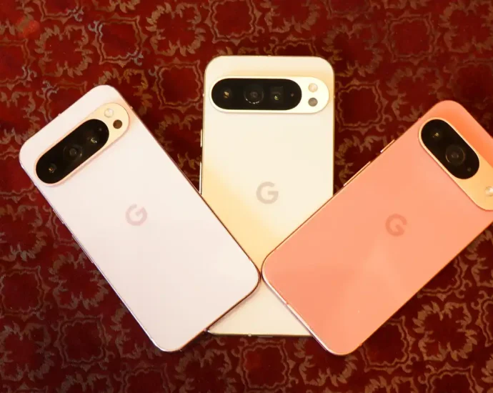 google-pixel-10-pro-and-pixel-10-pro-xl-review:-display,-battery,-and-comparison