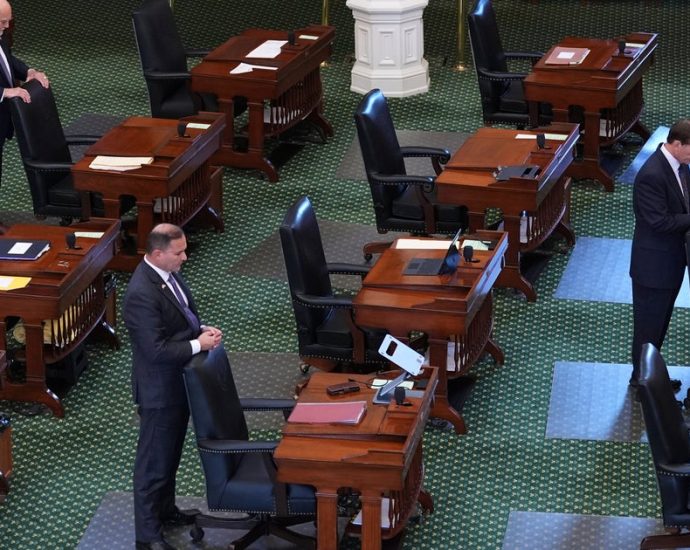 bill-to-let-texans-sue-out-of-state-abortion-pill-providers-heads-to-governor
