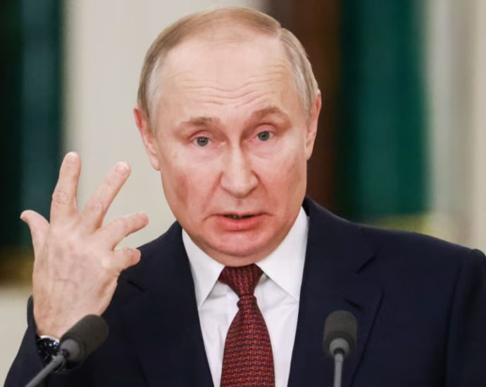 russia-ready-for-ukraine-talks-but-rejects-third-country-venue,-putin-says