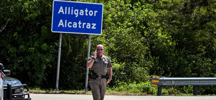 appeals-court-permits-‘alligator-alcatraz’-detention-site-to-remain-open
