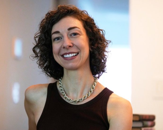 anthropic-to-pay-authors-$1.5b-to-settle-lawsuit-over-pirated-chatbot-training-material