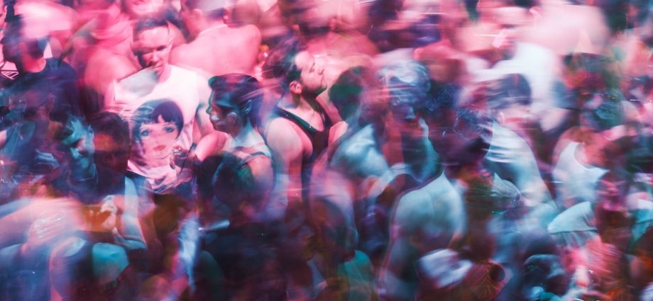 exploring-nyc’s-queer-scene-through-the-eyes-of-photographer-austin-ruffer