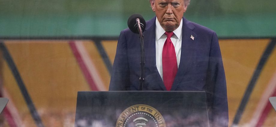 excluded-from-beijing,-the-traitor-confronts-the-limits-of-his-global-power