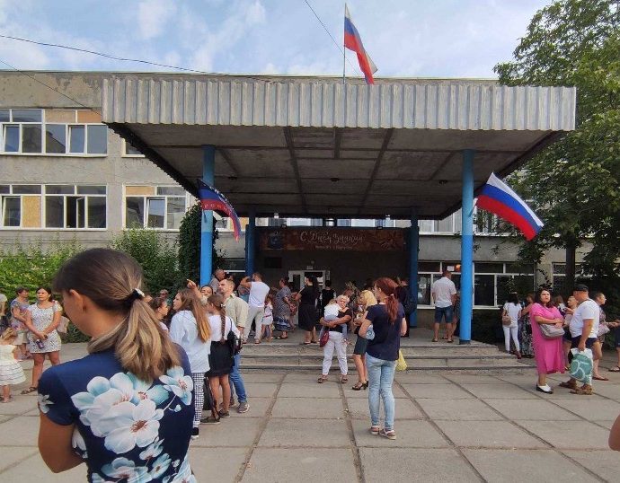 50,000-ukrainian-children-forced-through-russian-“patriotic-education”-programs,-british-intelligence-reports