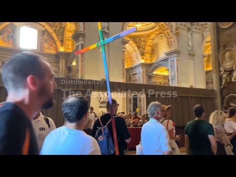 transgender-people-join-lgbtq+-pilgrimage-to-vatican