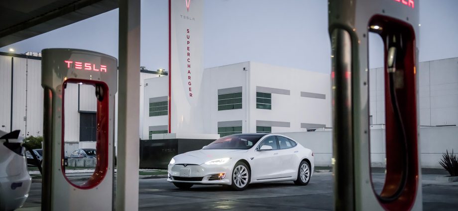 The Great NACS Migration: Which Car Companies Are Switching to Tesla’s Charging Port?
