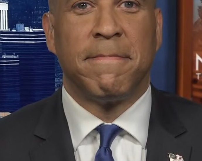sen.-cory-booker-describes-engagement-as-a-‘blessing’