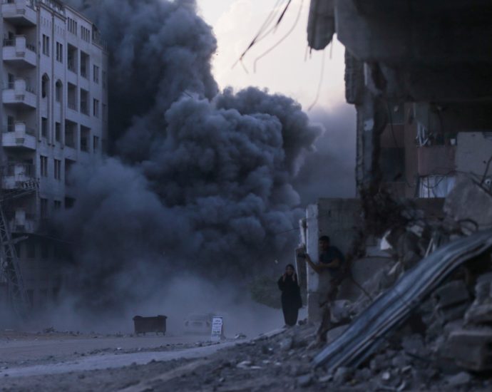 israel-intensifies-gaza-city-destruction,-bombs-another-high-rise-tower