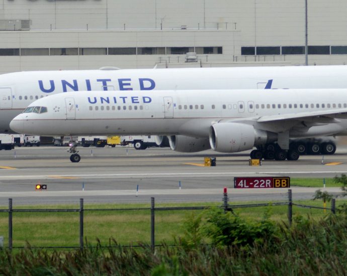 why-united-airlines-easily-got-rid-of-its-legacy-boeing-757s