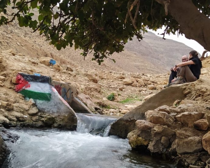 israel’s-settler-outposts-choke-palestinian-life-in-west-bank’s-villages