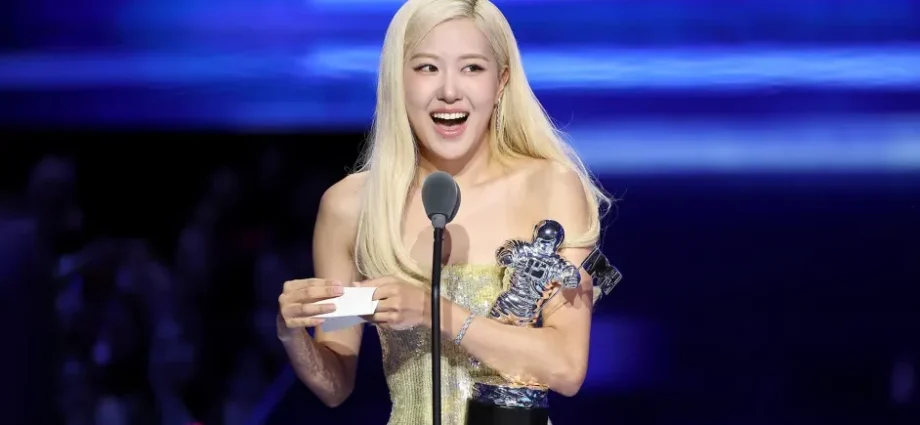 rose’s-vma-speech-was-nearly-five-minutes-long…-but-it-was-really-personal