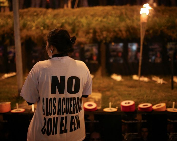 last-colombian-soldiers-released-from-rural-village-where-they-were-held