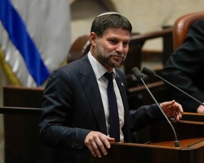 israel,-india-sign-investment-deal-as-smotrich-welcomed-in-new-delhi