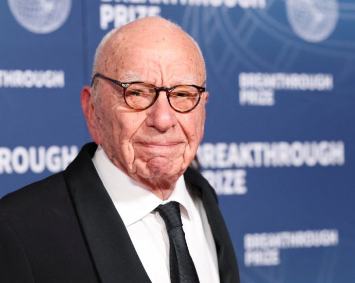 rupert-murdoch-seals-deal-passing-control-of-media-empire-to-eldest-son