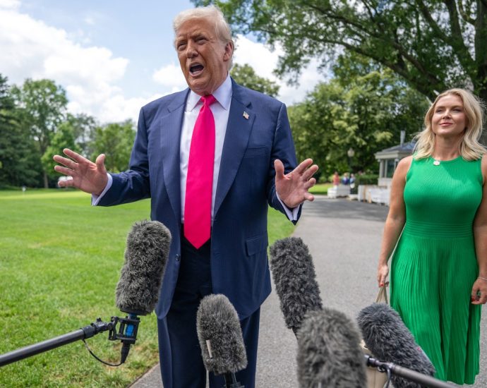white-house-melts-down-over-proof-of-the-traitor’s-gross-letter-to-epstein