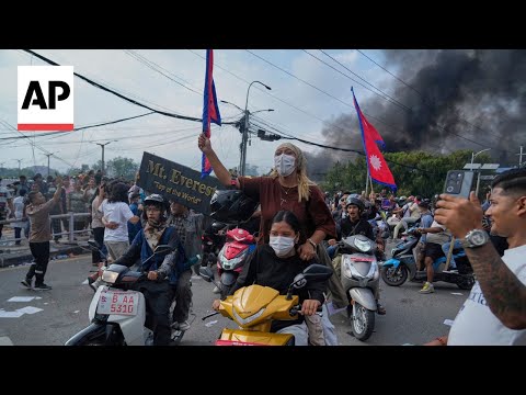 army-tries-to-restore-order-in-nepal-after-violent-protests