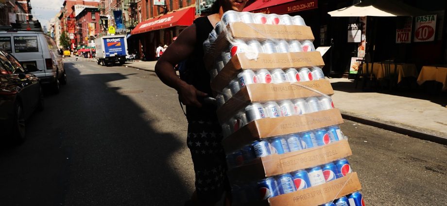 you’re-more-likely-to-reach-for-that-soda-when-it’s-hot-outside