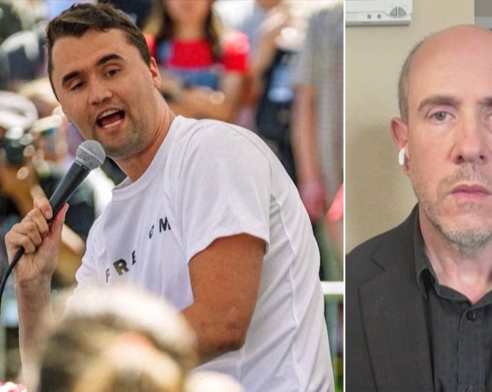 “moment-of-great-peril”:-jeff-sharlet-on-killing-of-charlie-kirk-&-rising-political-violence-in-us.